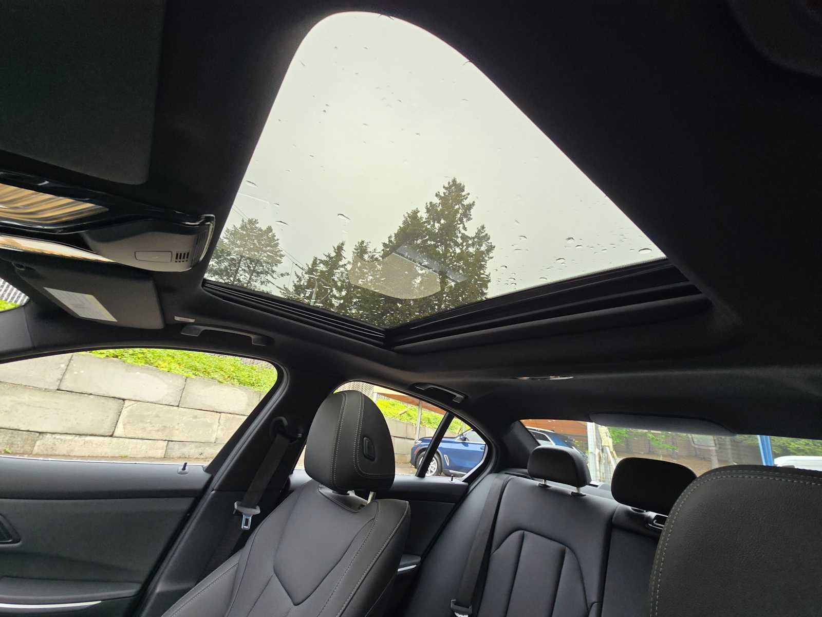2025 BMW 330i xDrive 330i xDrive