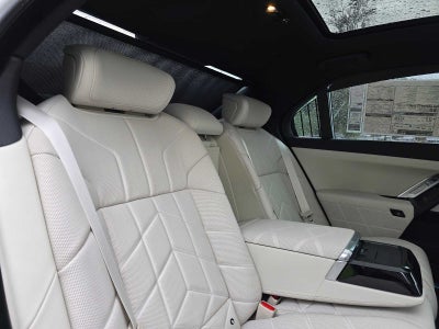 2025 BMW 7 Series 740i xDrive