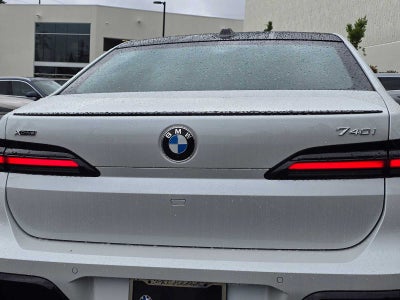 2025 BMW 7 Series 740i xDrive