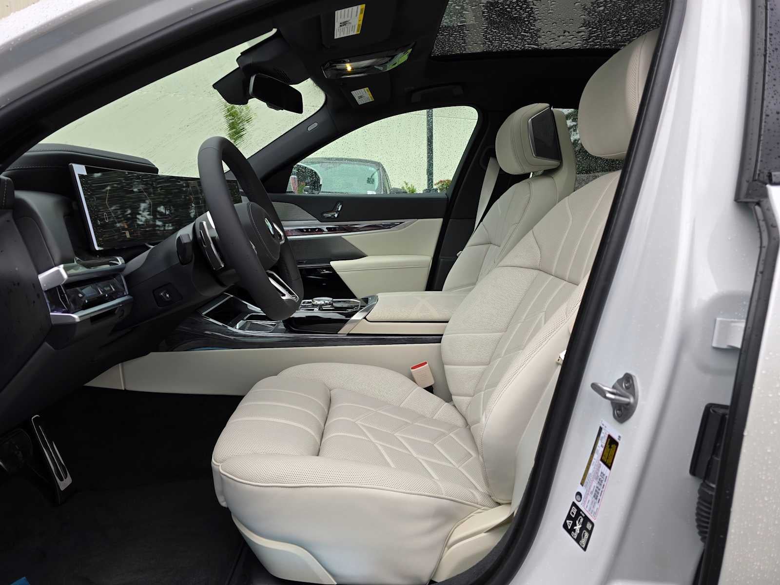 2025 BMW 7 Series 740i xDrive