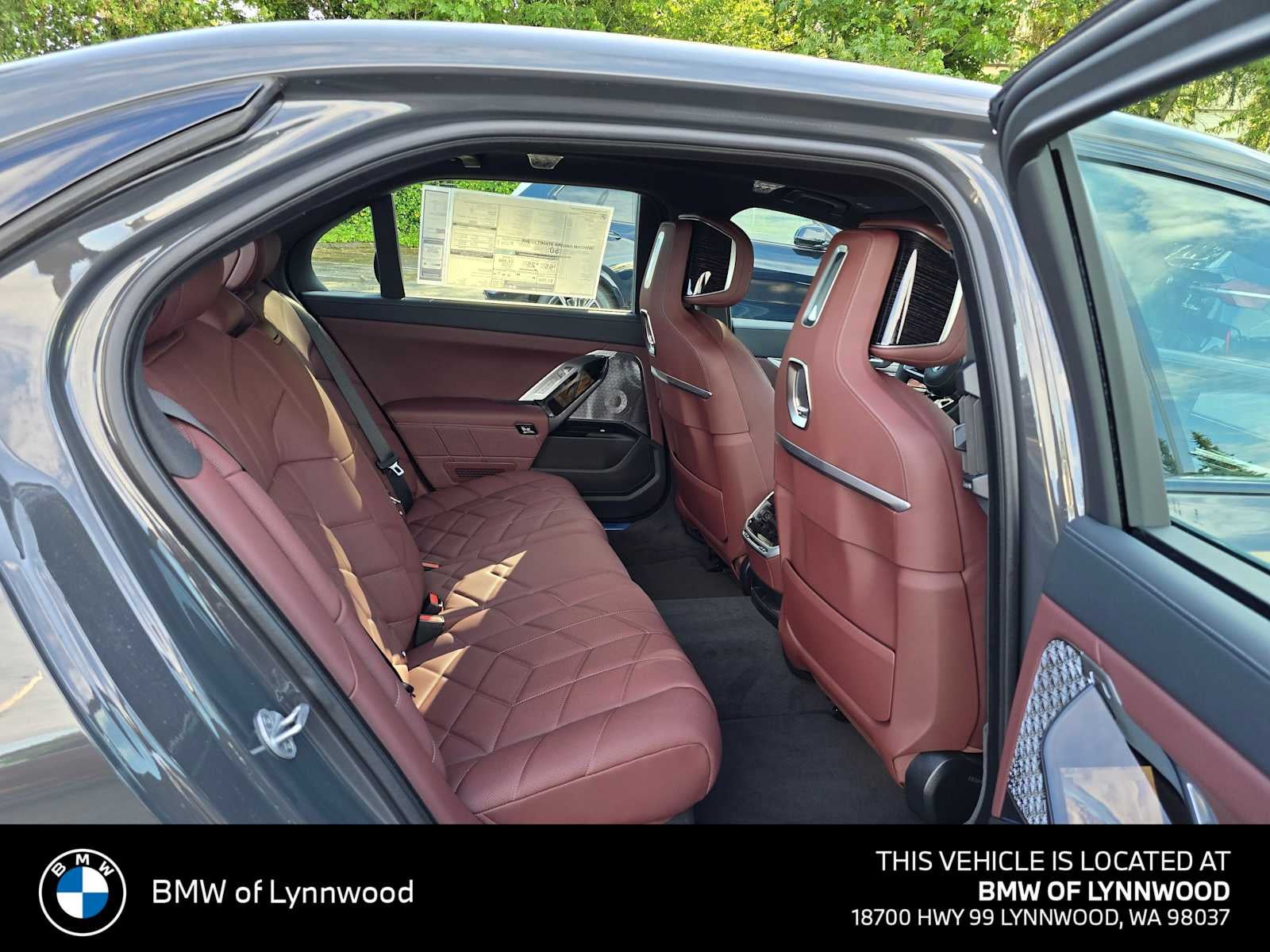 2025 BMW 7 Series 750e xDrive