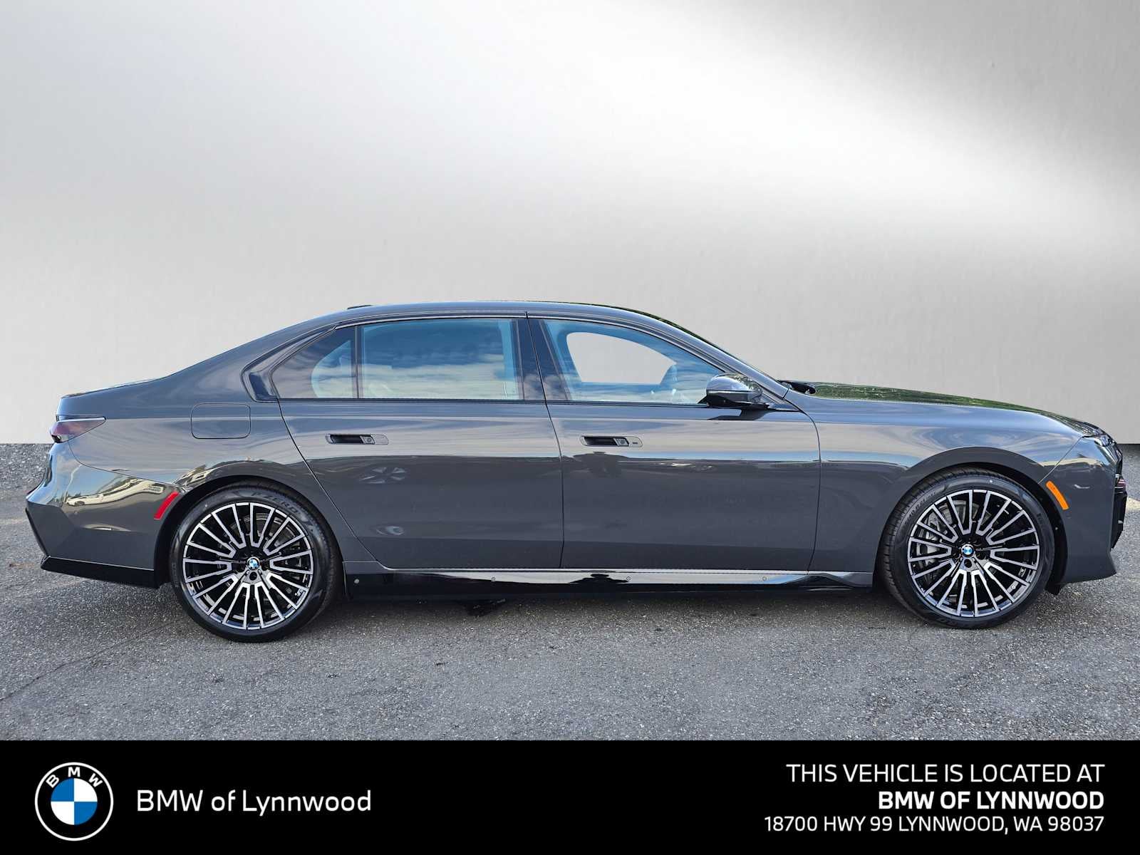 2025 BMW 7 Series 750e xDrive