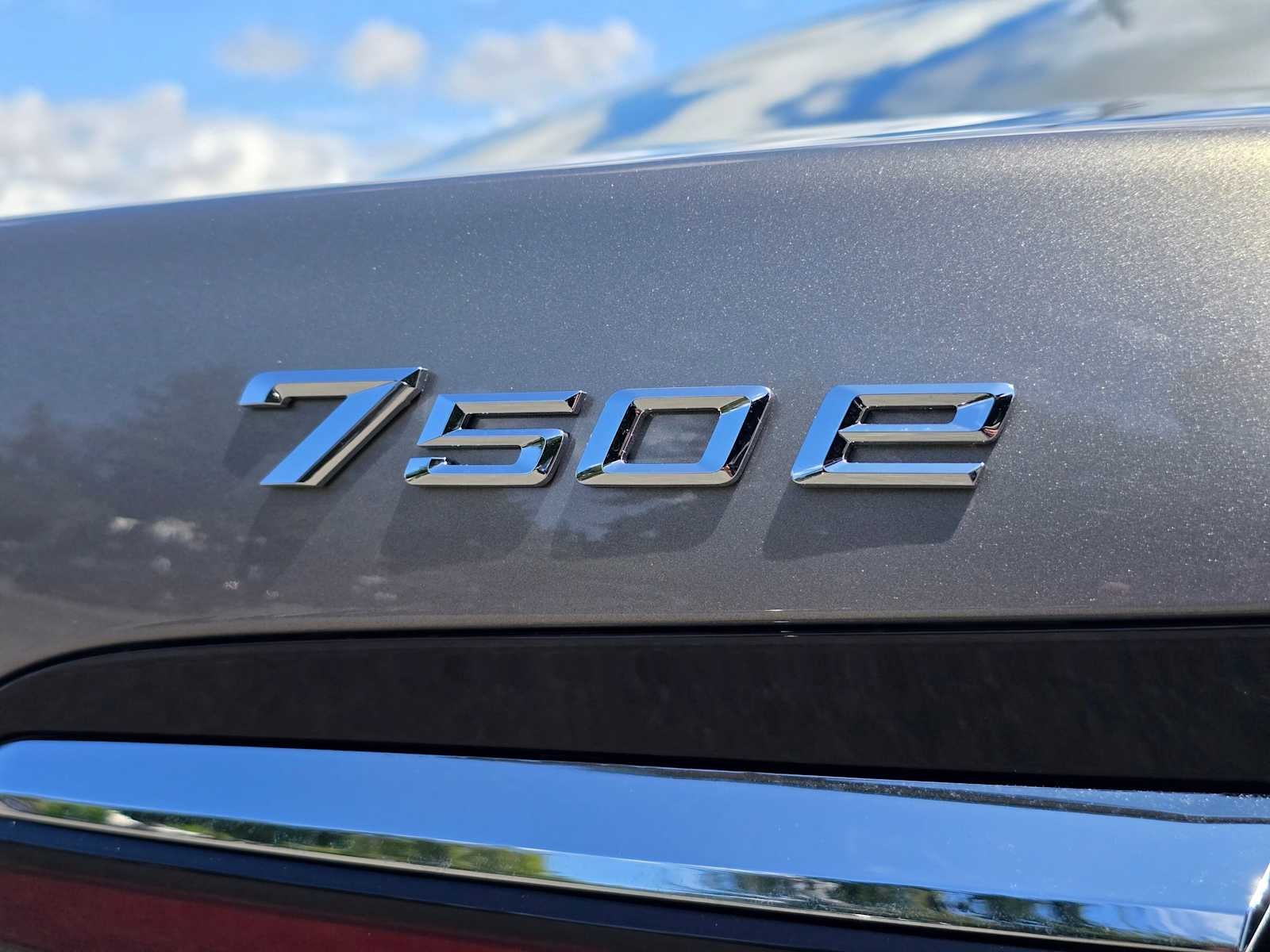 2025 BMW 7 Series 750e xDrive