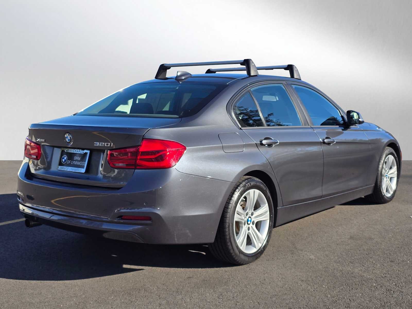 2017 BMW 320i xDrive 320i xDrive