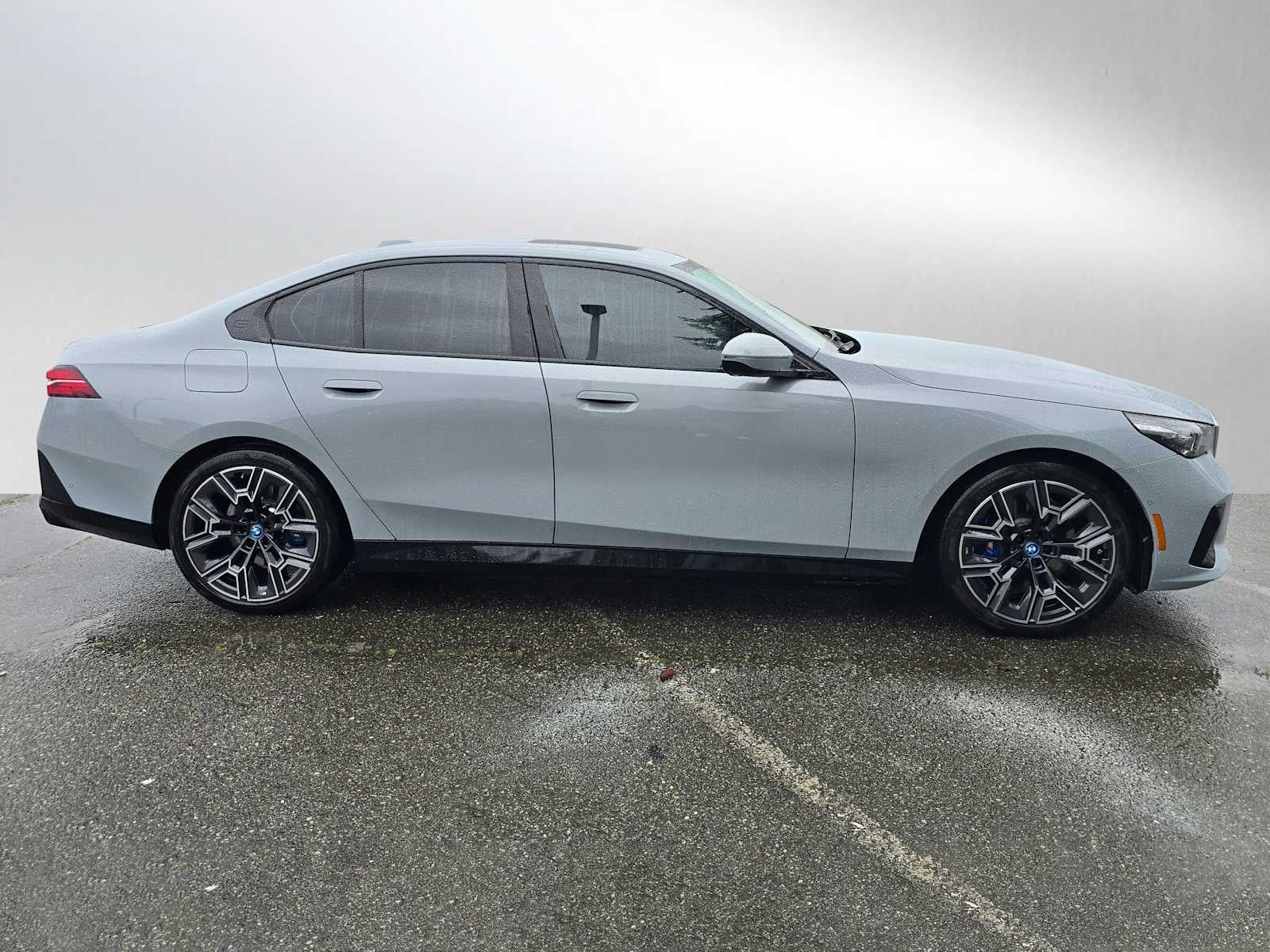2025 BMW i5 eDrive40