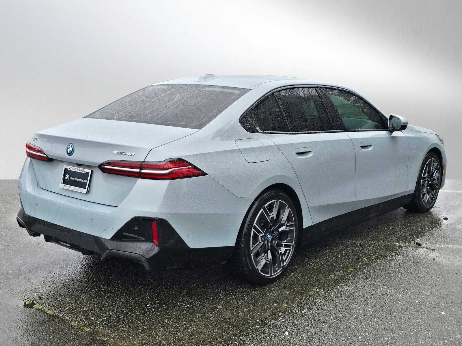 2025 BMW i5 eDrive40