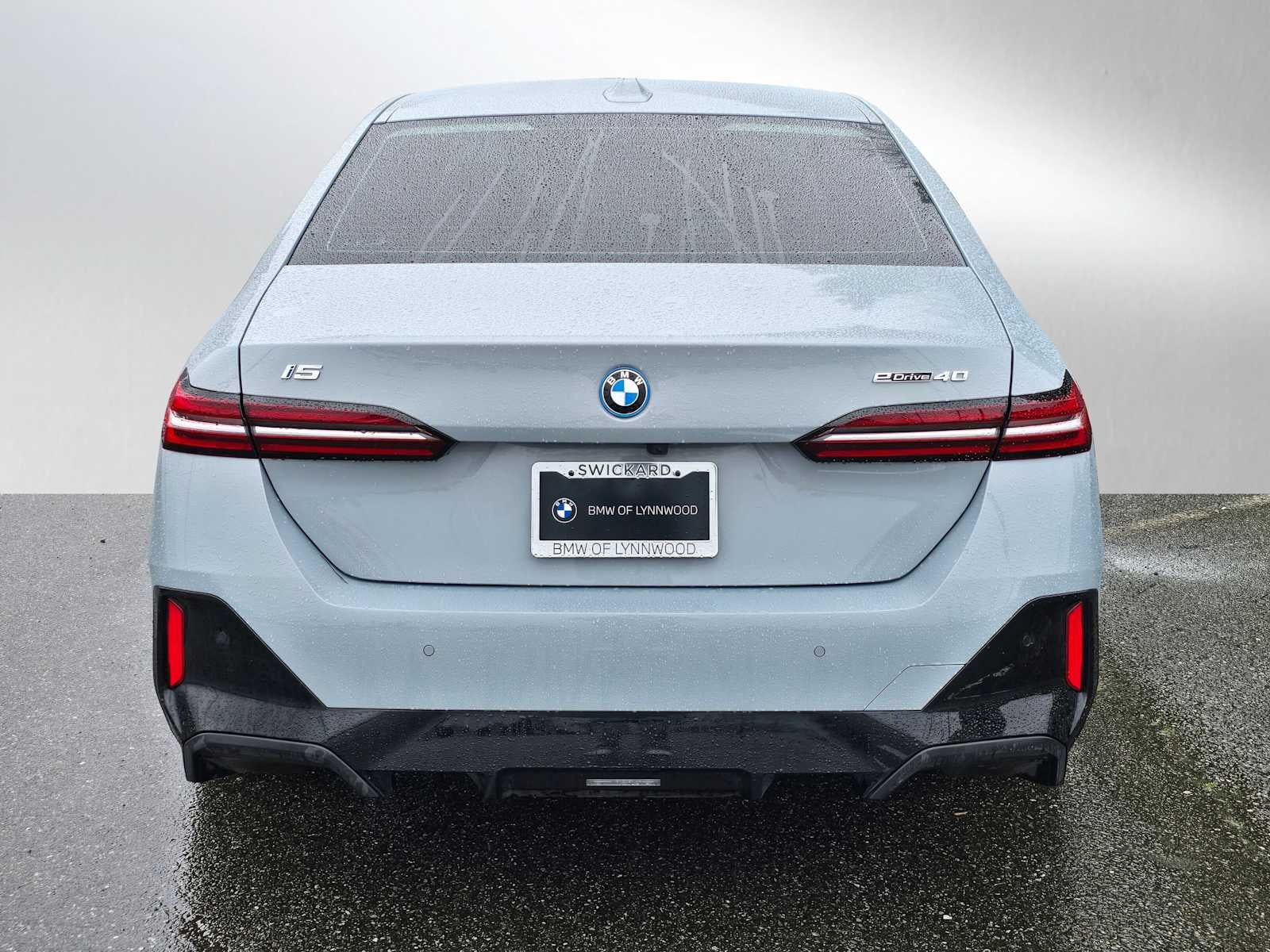 2025 BMW i5 eDrive40