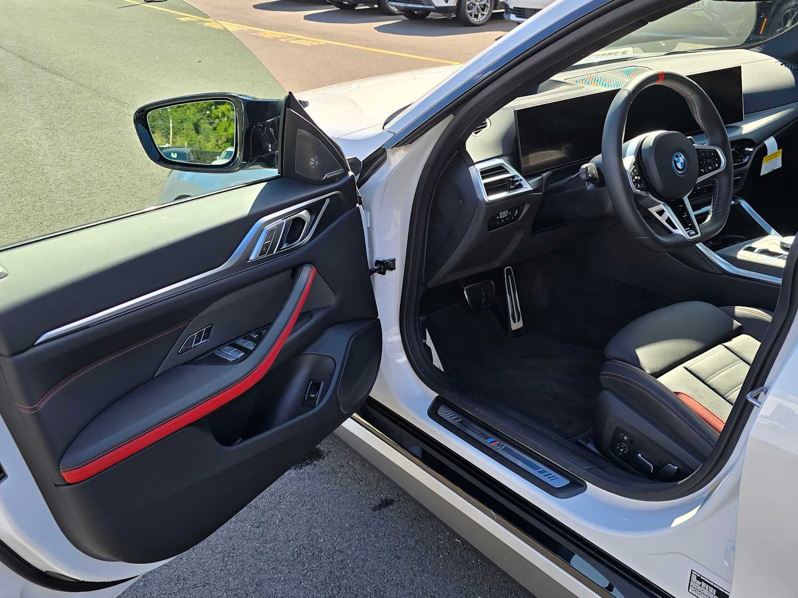 2025 BMW i4 M50