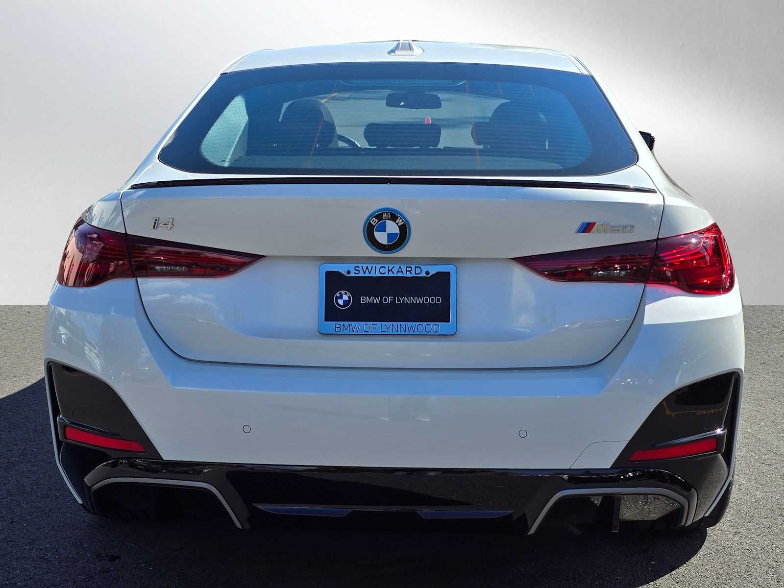 2025 BMW i4 M50