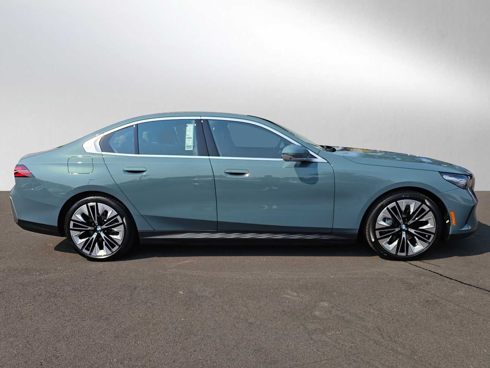 2026 BMW i5 xDrive40