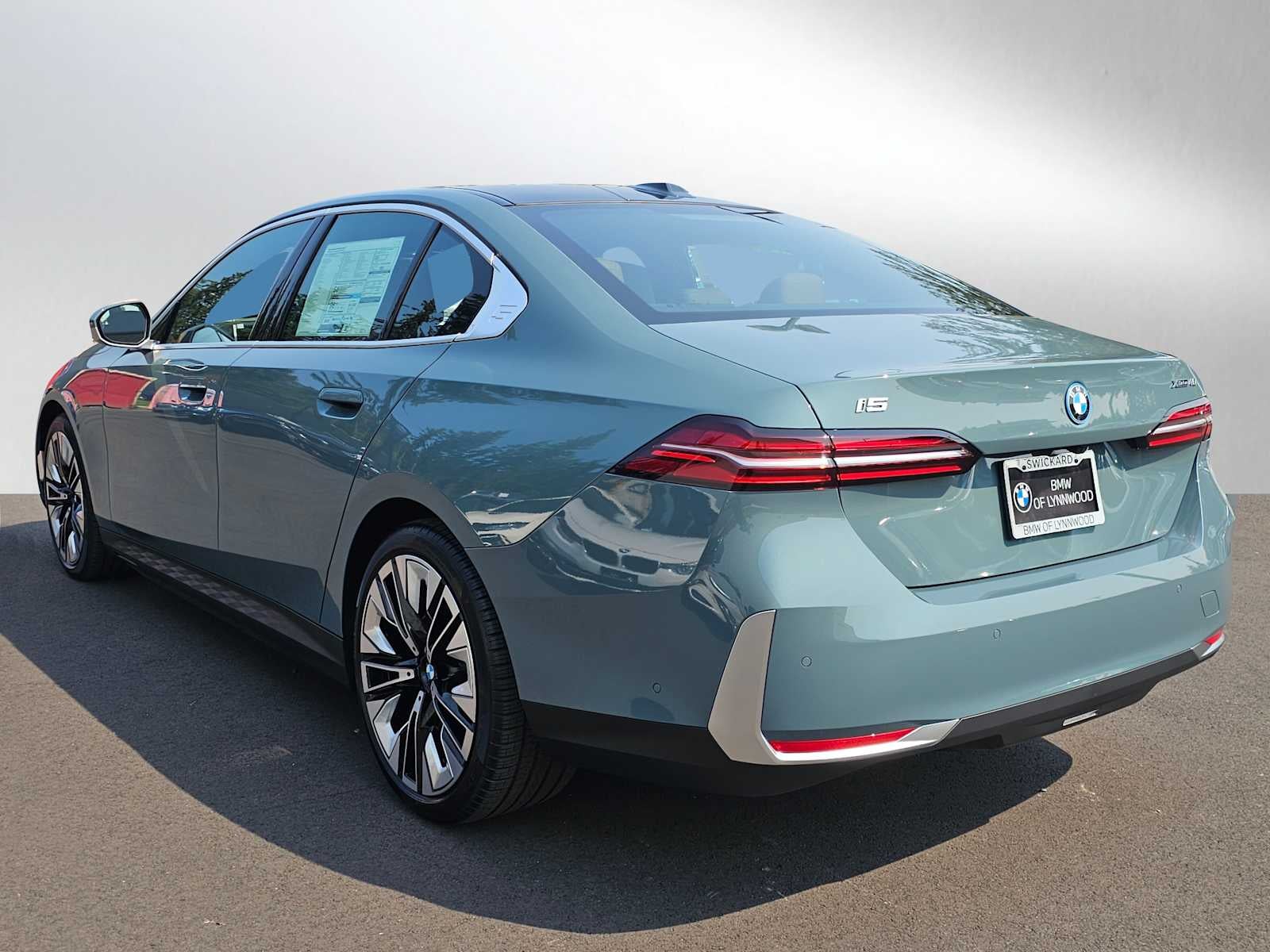 2026 BMW i5 xDrive40