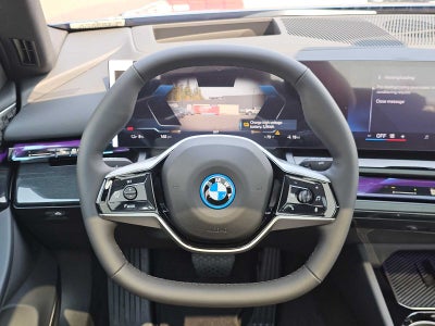 2026 BMW i5 xDrive40