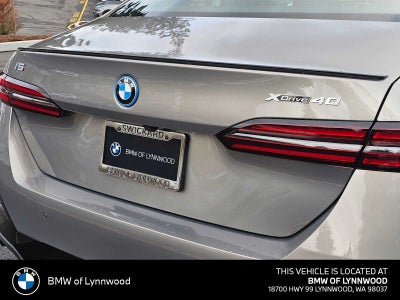 2026 BMW i5 xDrive40