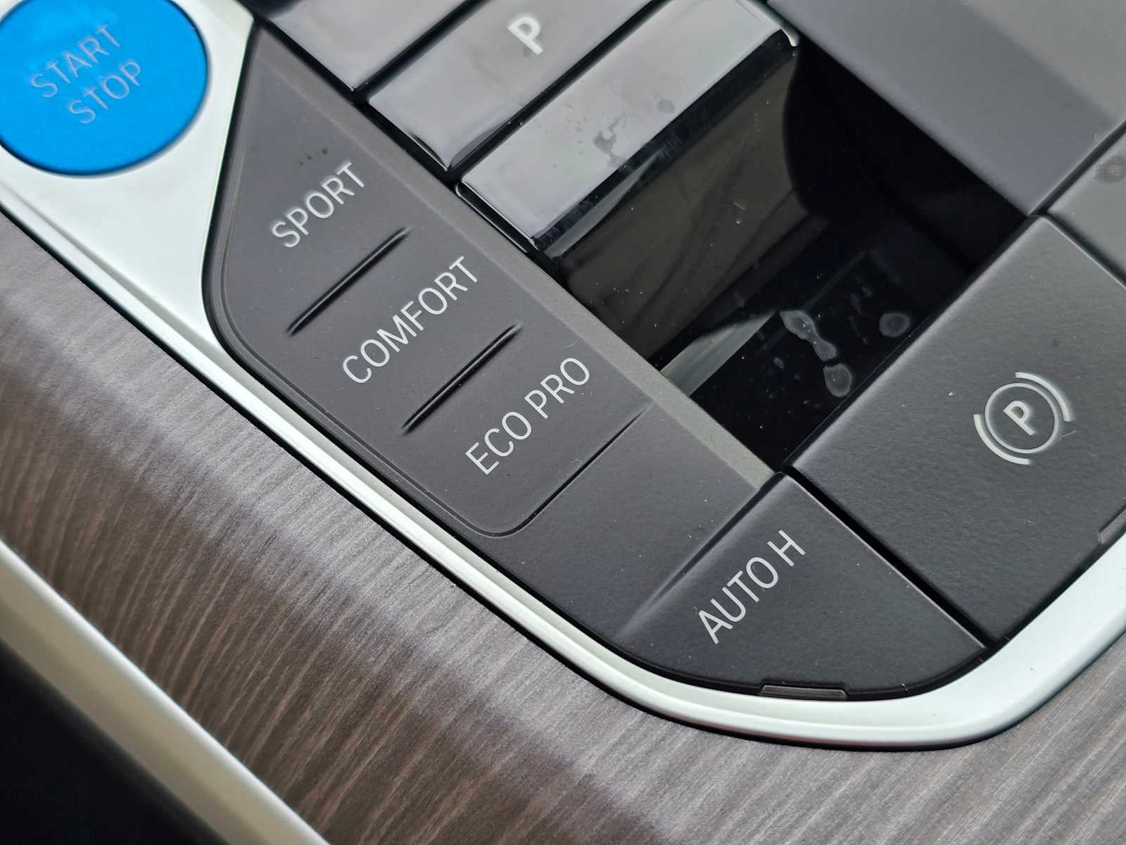 2025 BMW i4 xDrive40