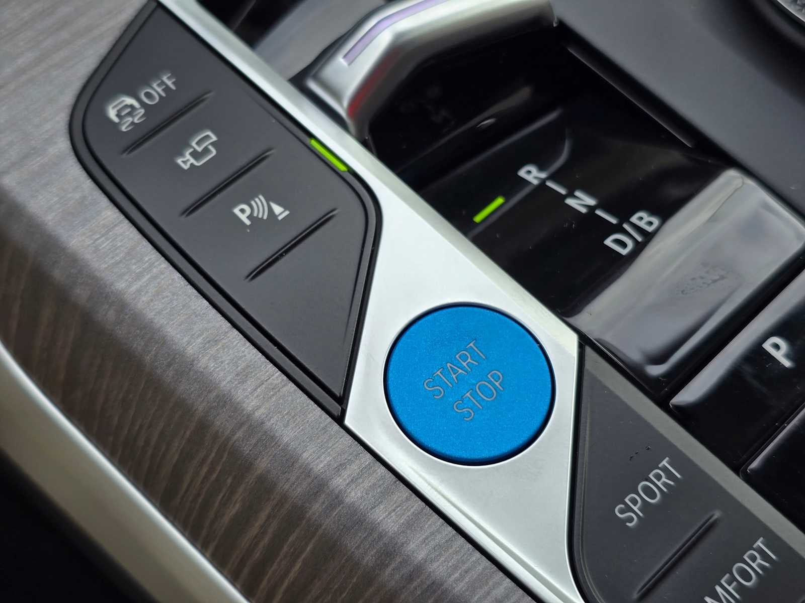 2025 BMW i4 xDrive40