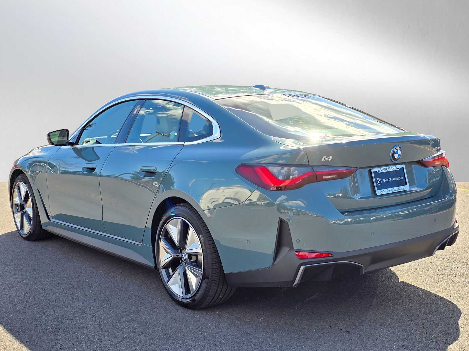 2025 BMW i4 xDrive40