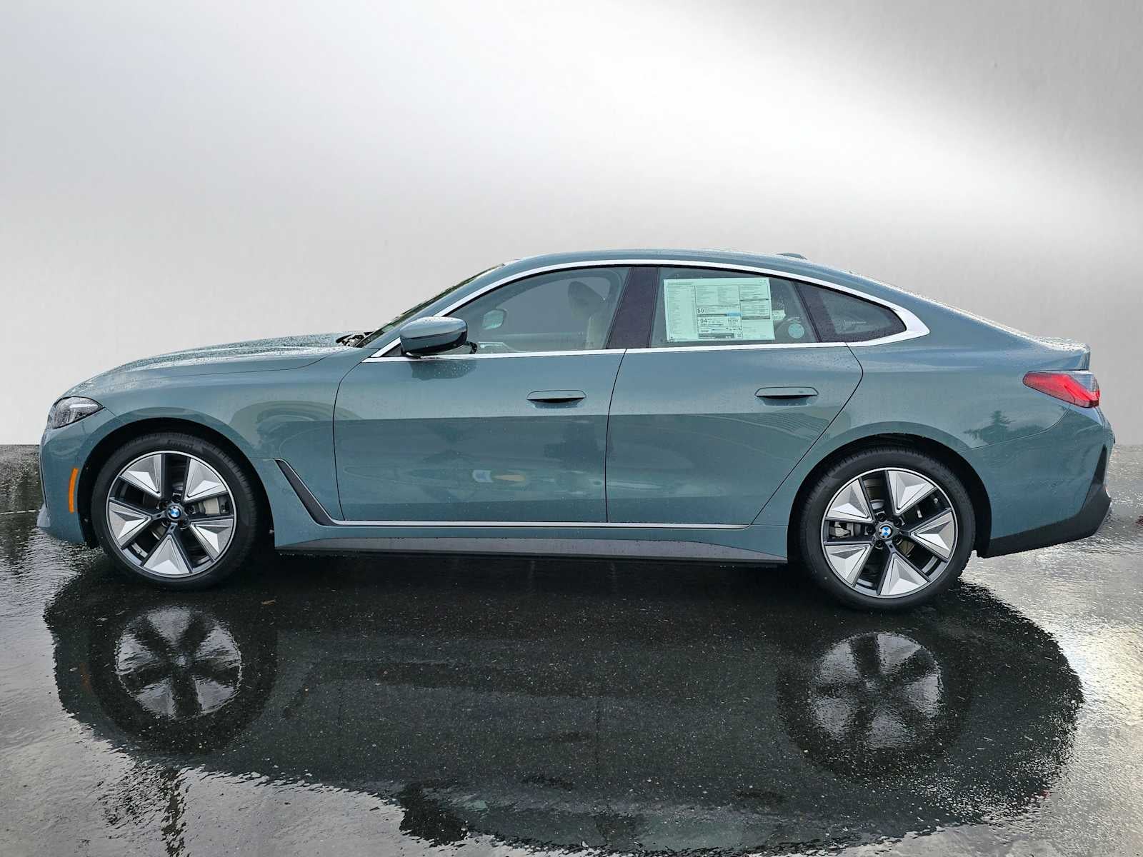 2025 BMW i4 xDrive40