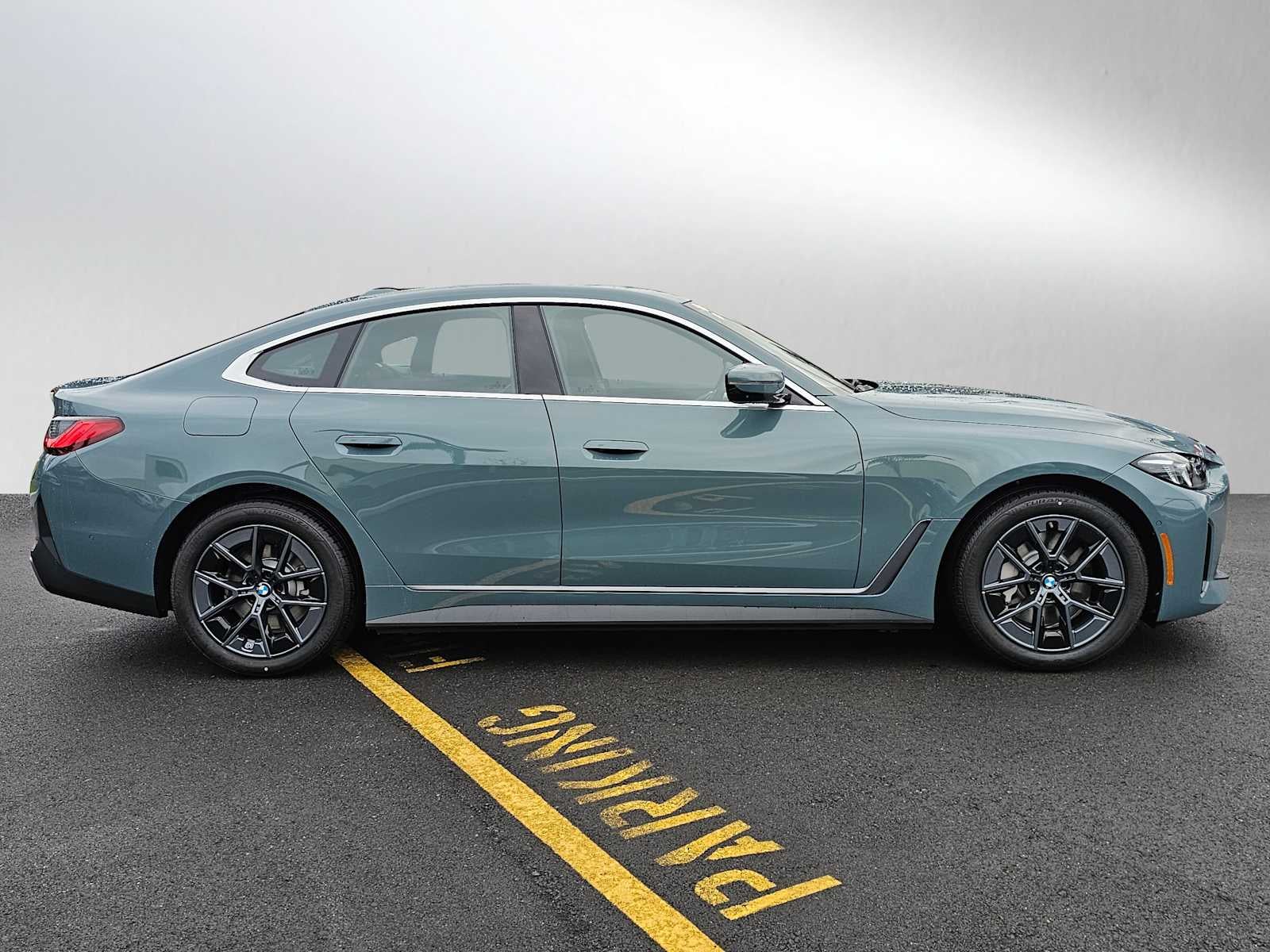 2026 BMW i4 xDrive40