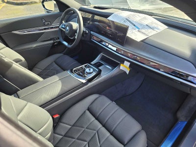 2025 BMW i7 xDrive60