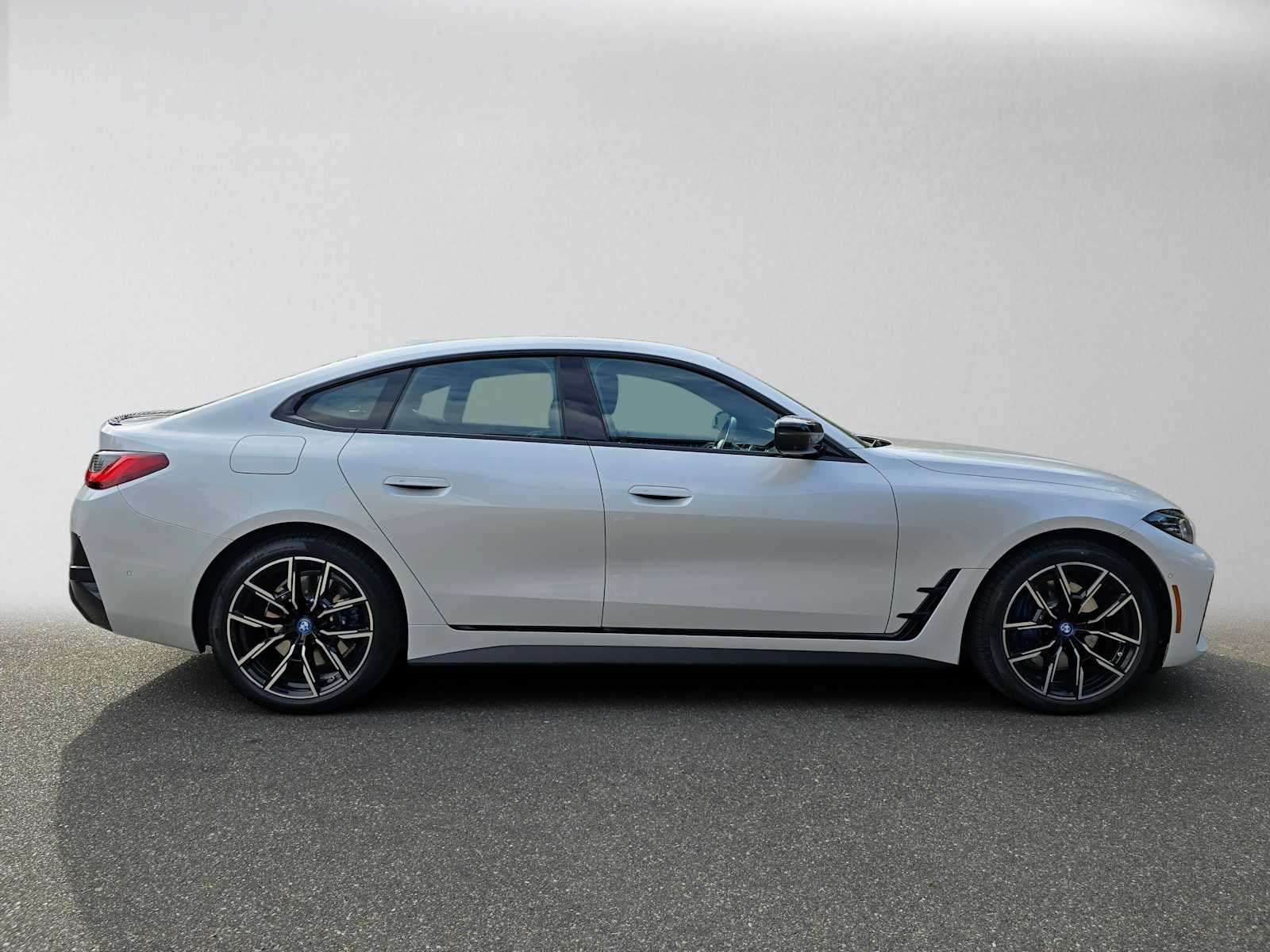 2024 BMW i4 xDrive40