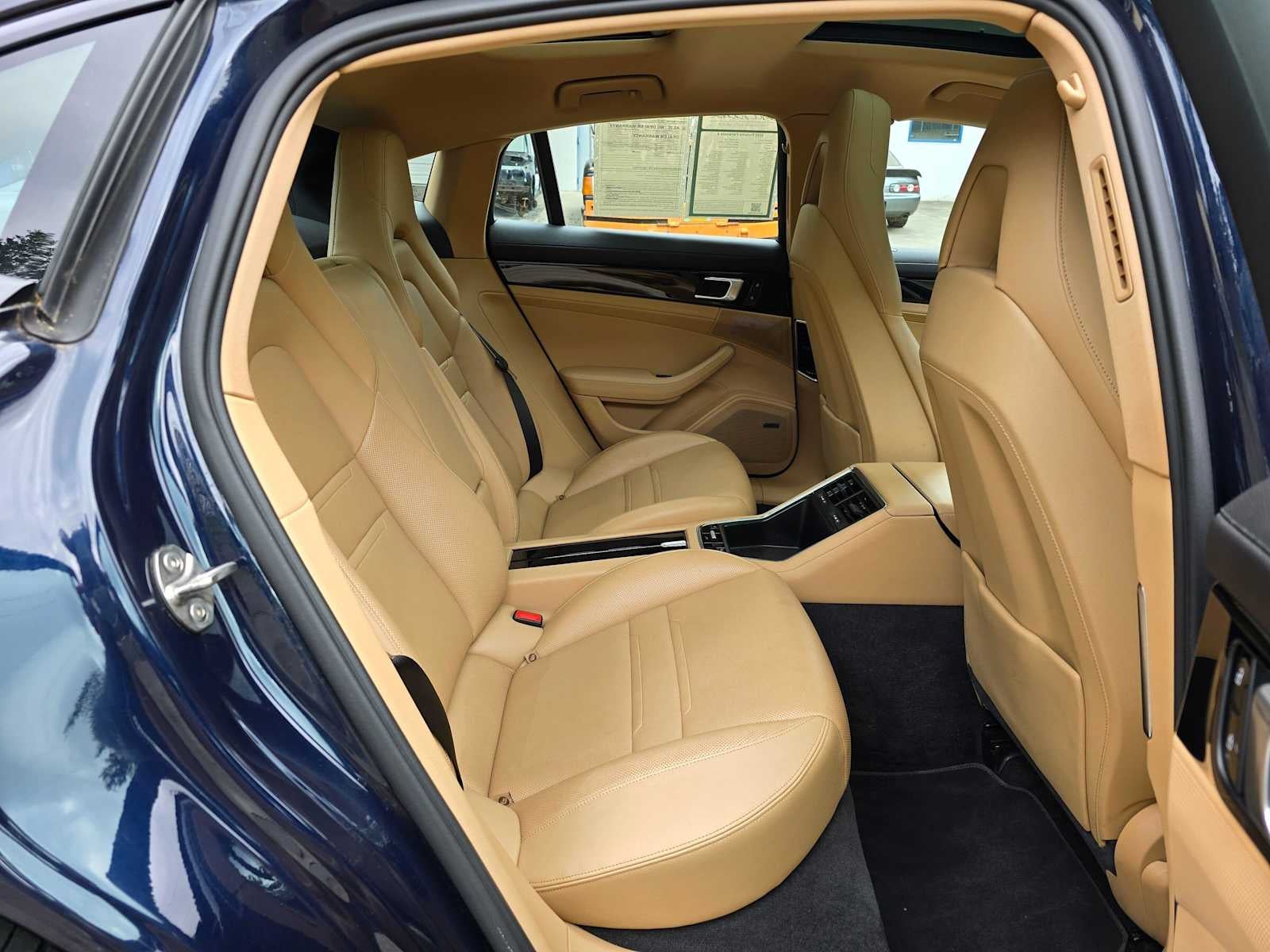 2020 Porsche Panamera 4