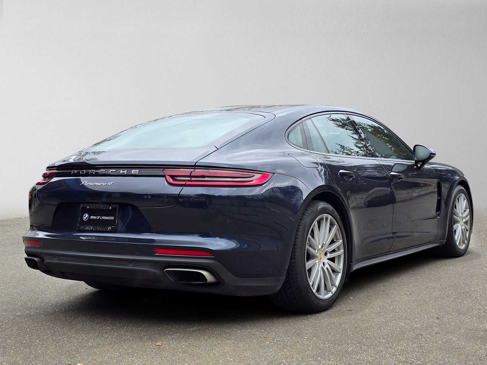 2020 Porsche Panamera 4