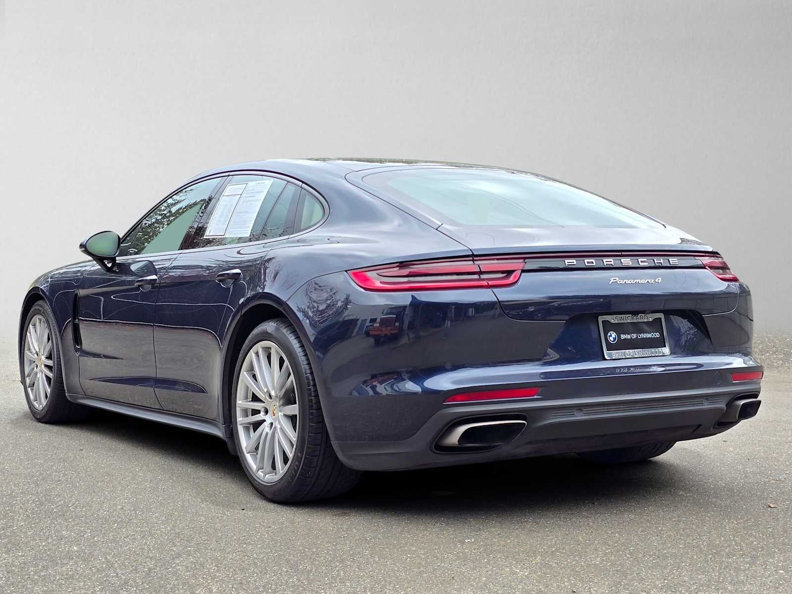 2020 Porsche Panamera 4