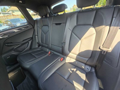 2024 Porsche Macan AWD