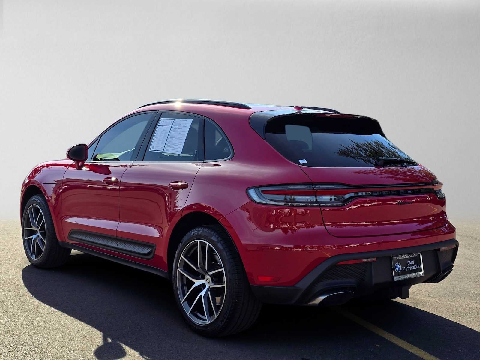 2023 Porsche Macan AWD