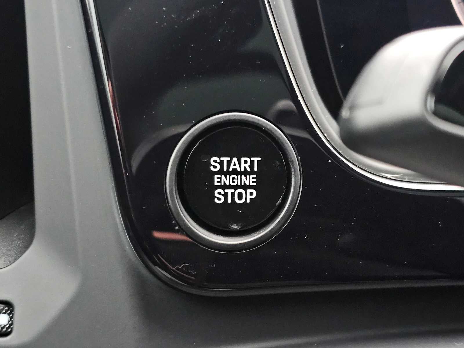 2025 Porsche Cayenne GTS