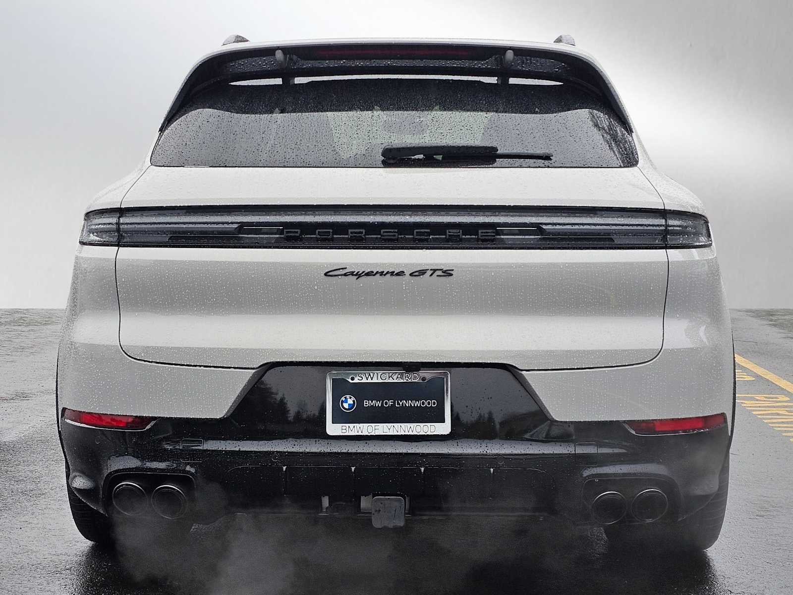 2025 Porsche Cayenne GTS