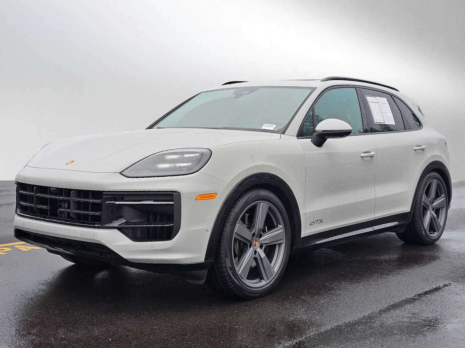 2025 Porsche Cayenne GTS