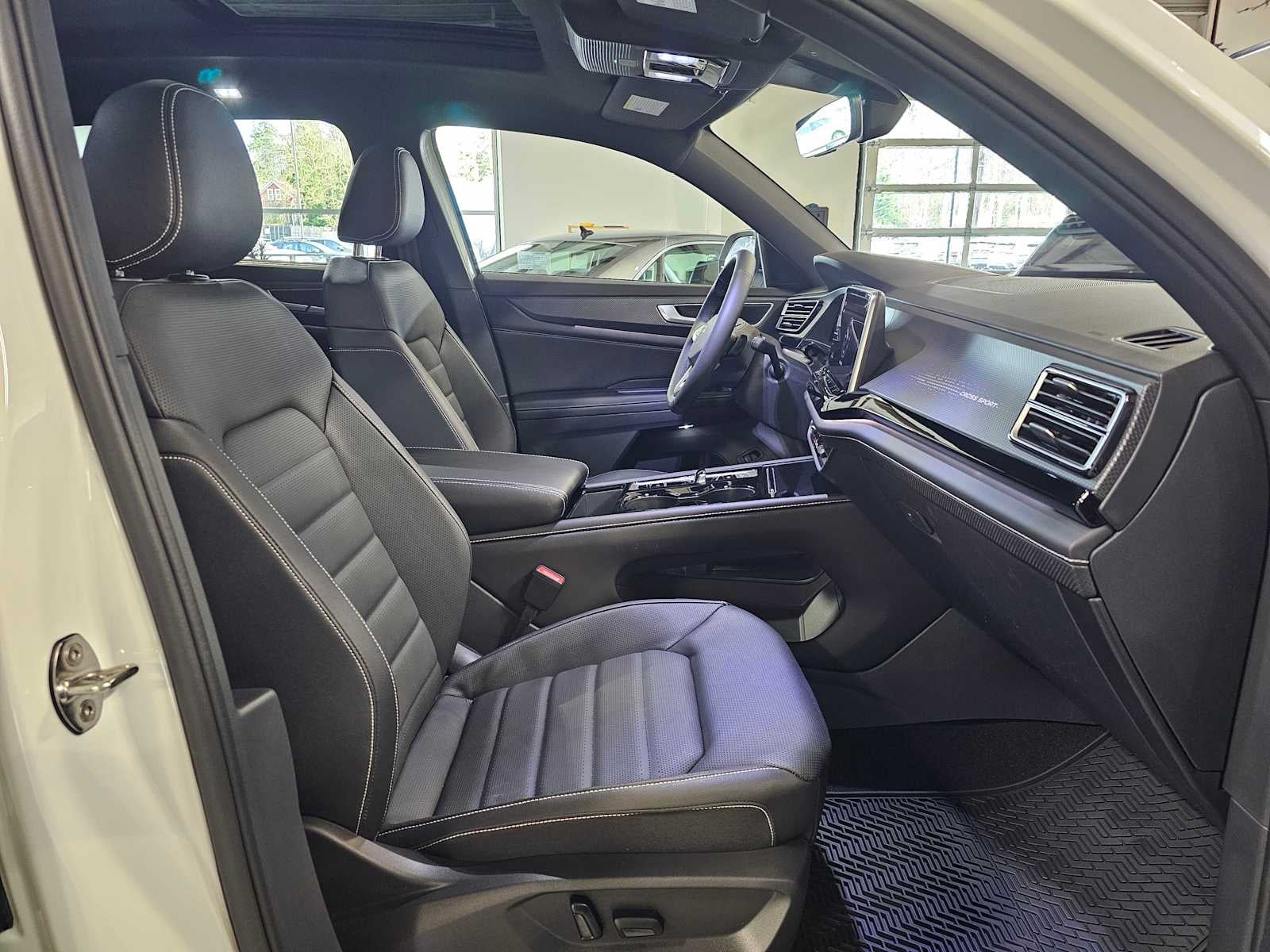 2026 Volkswagen Atlas Cross Sport 2.0T SEL R-Line Black 4MOTION