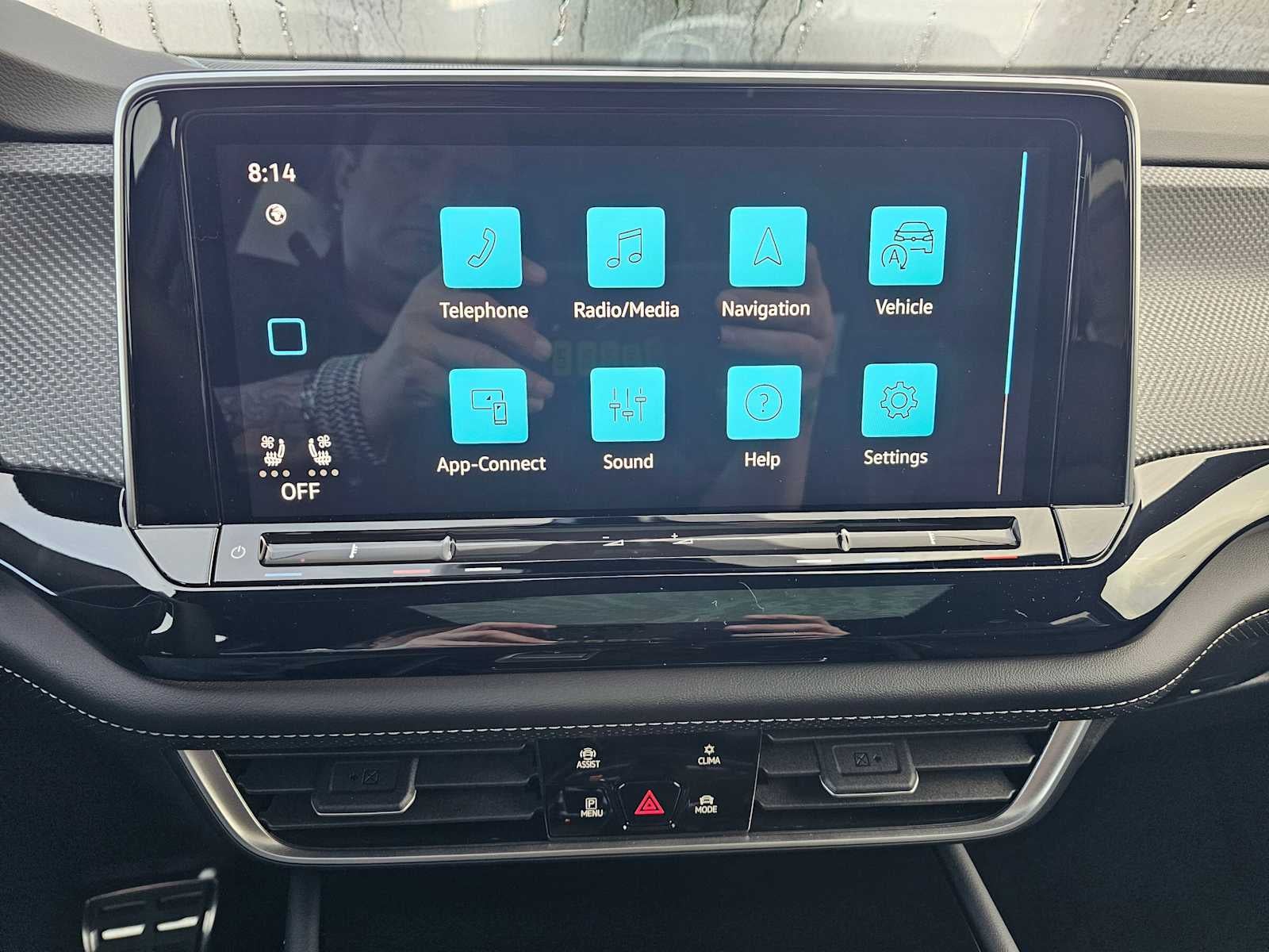 2024 Volkswagen Atlas Cross Sport 2.0T SEL R-Line 4MOTION