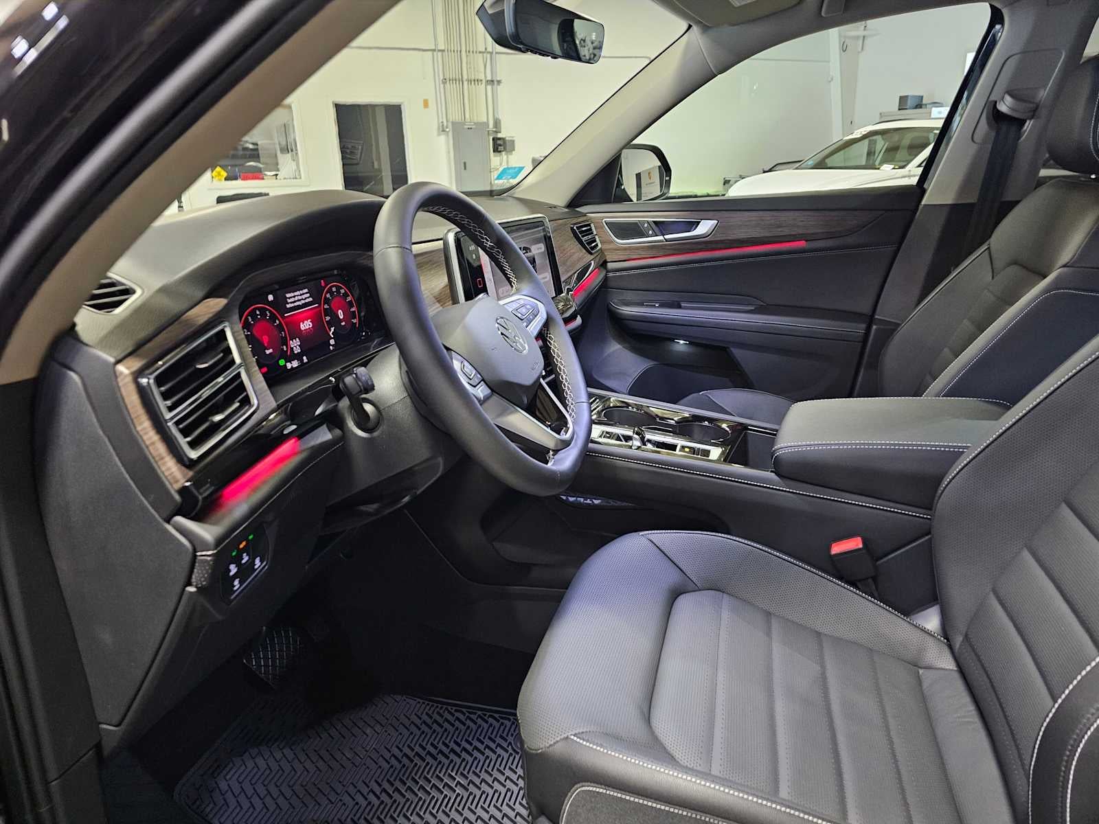 2025 Volkswagen Atlas 2.0T SEL 4MOTION