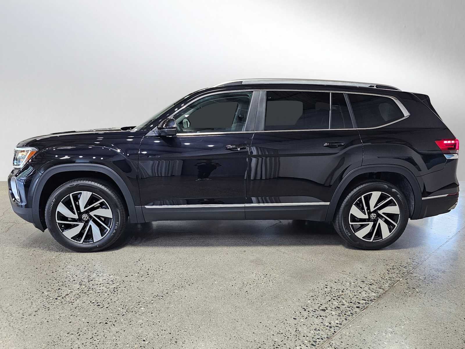 2025 Volkswagen Atlas 2.0T SEL 4MOTION