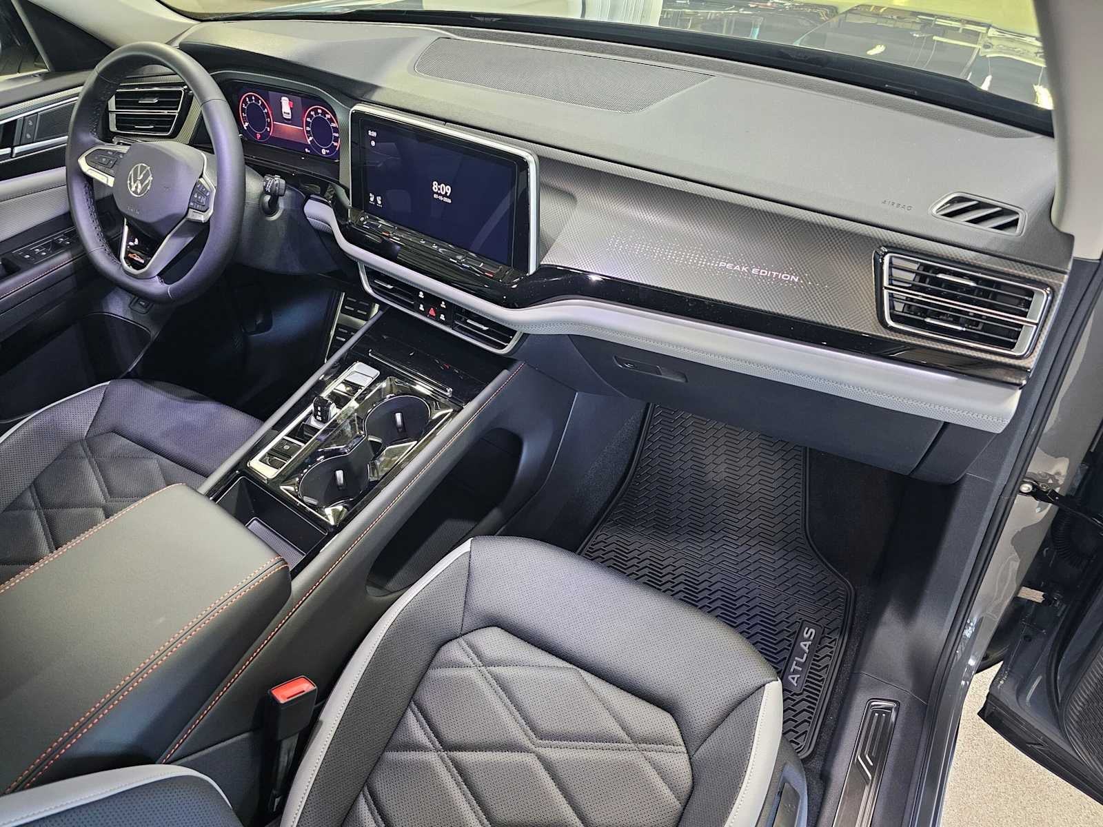 2026 Volkswagen Atlas 2.0T Peak Edition