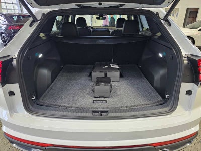 2026 Volkswagen Atlas Cross Sport 2.0T SE w/Technology 4MOTION