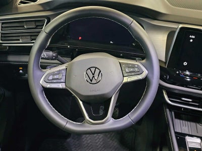 2026 Volkswagen Atlas Cross Sport 2.0T SE w/Technology 4MOTION