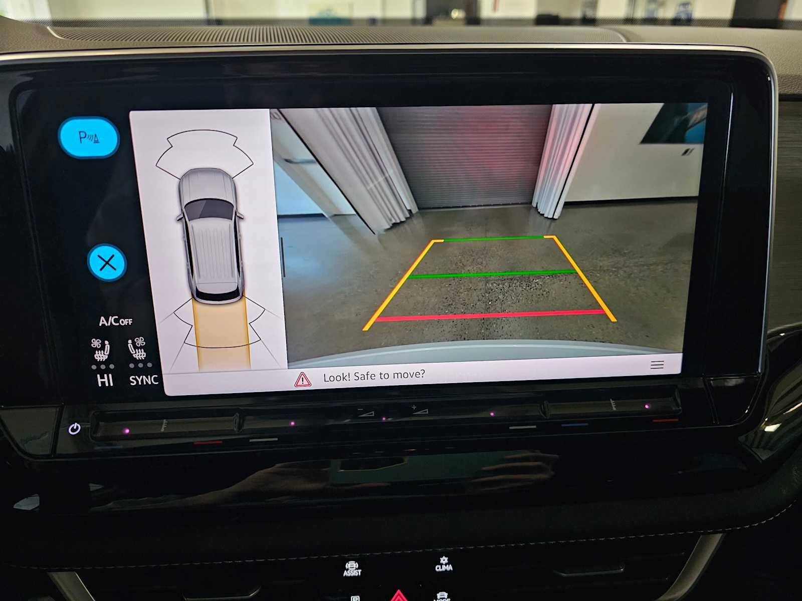 2026 Volkswagen Atlas Cross Sport 2.0T SE w/Technology 4MOTION