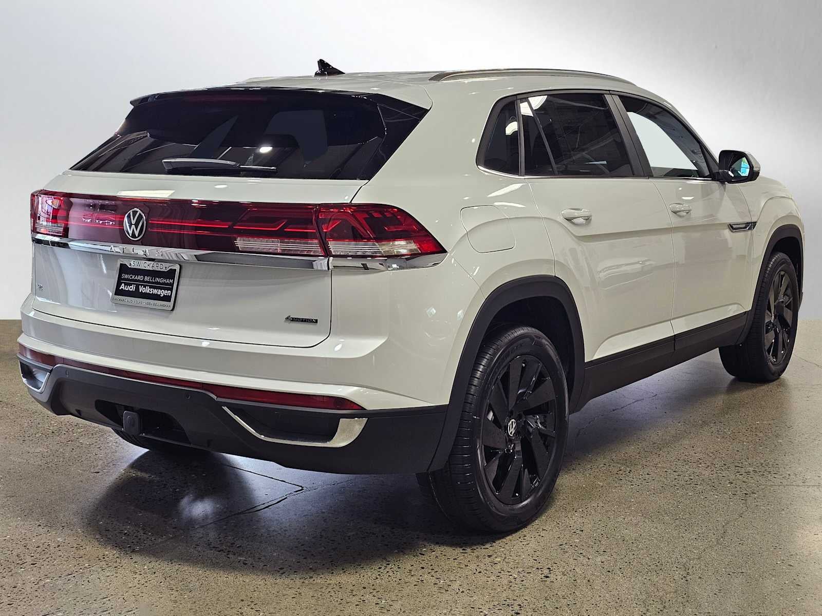 2026 Volkswagen Atlas Cross Sport 2.0T SE w/Technology 4MOTION