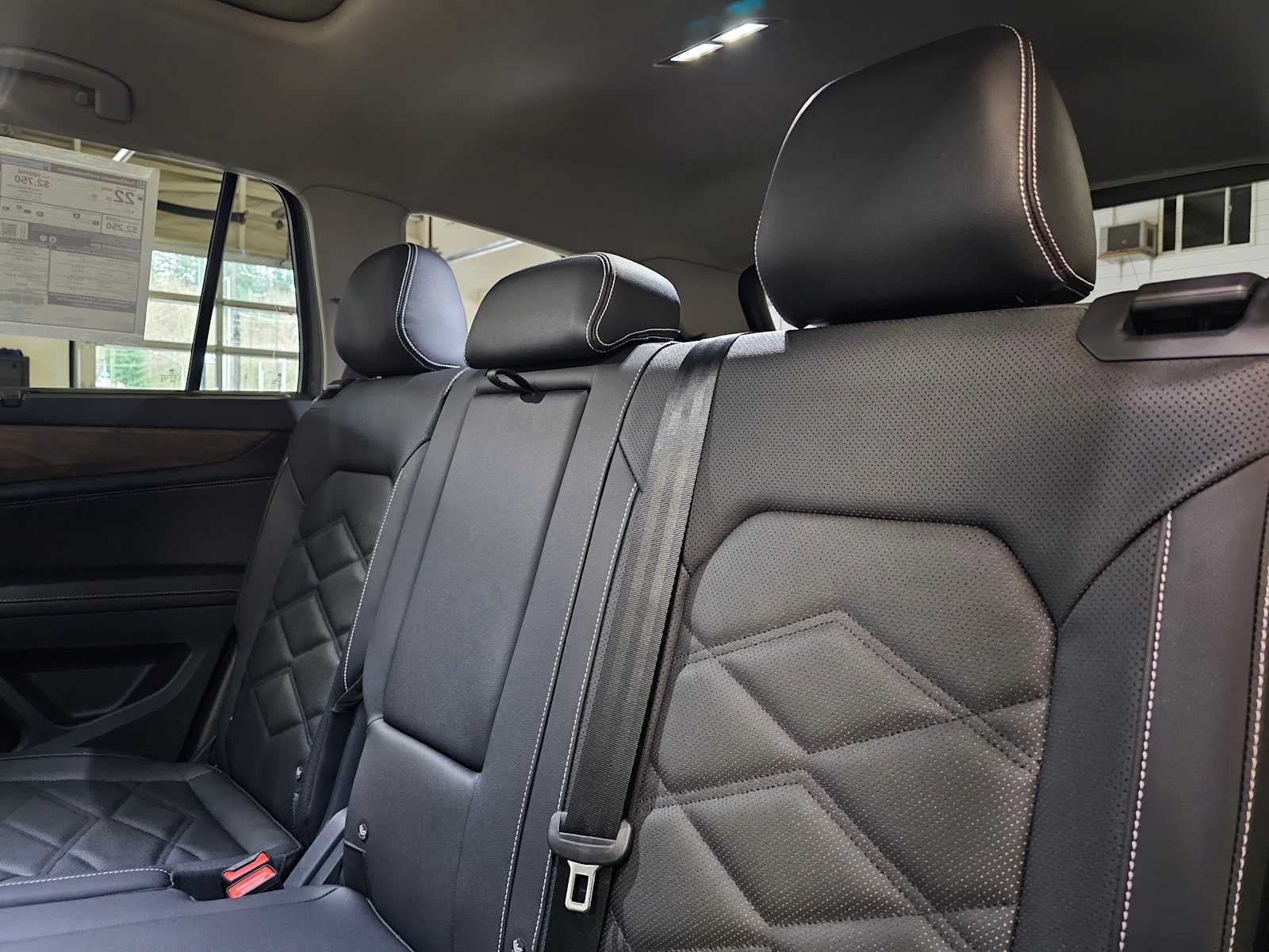 2026 Volkswagen Atlas 2.0T SE w/Technology 4MOTION