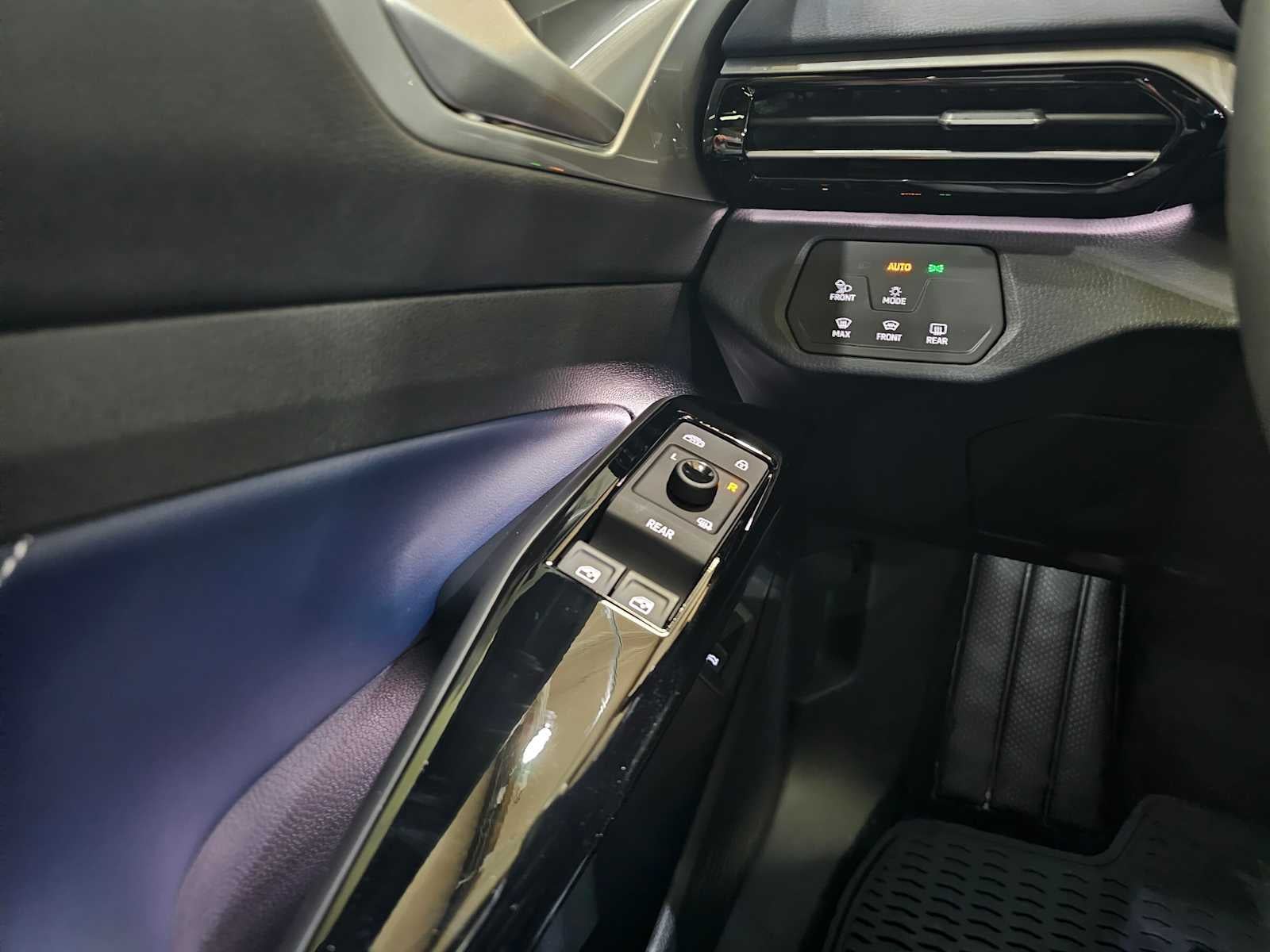 2025 Volkswagen ID.4 Pro S AWD