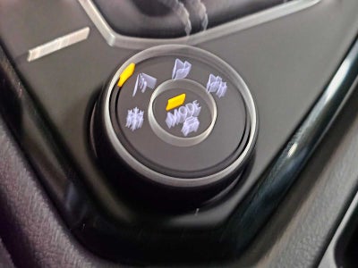 2025 Volkswagen Taos SE Black 4MOTION