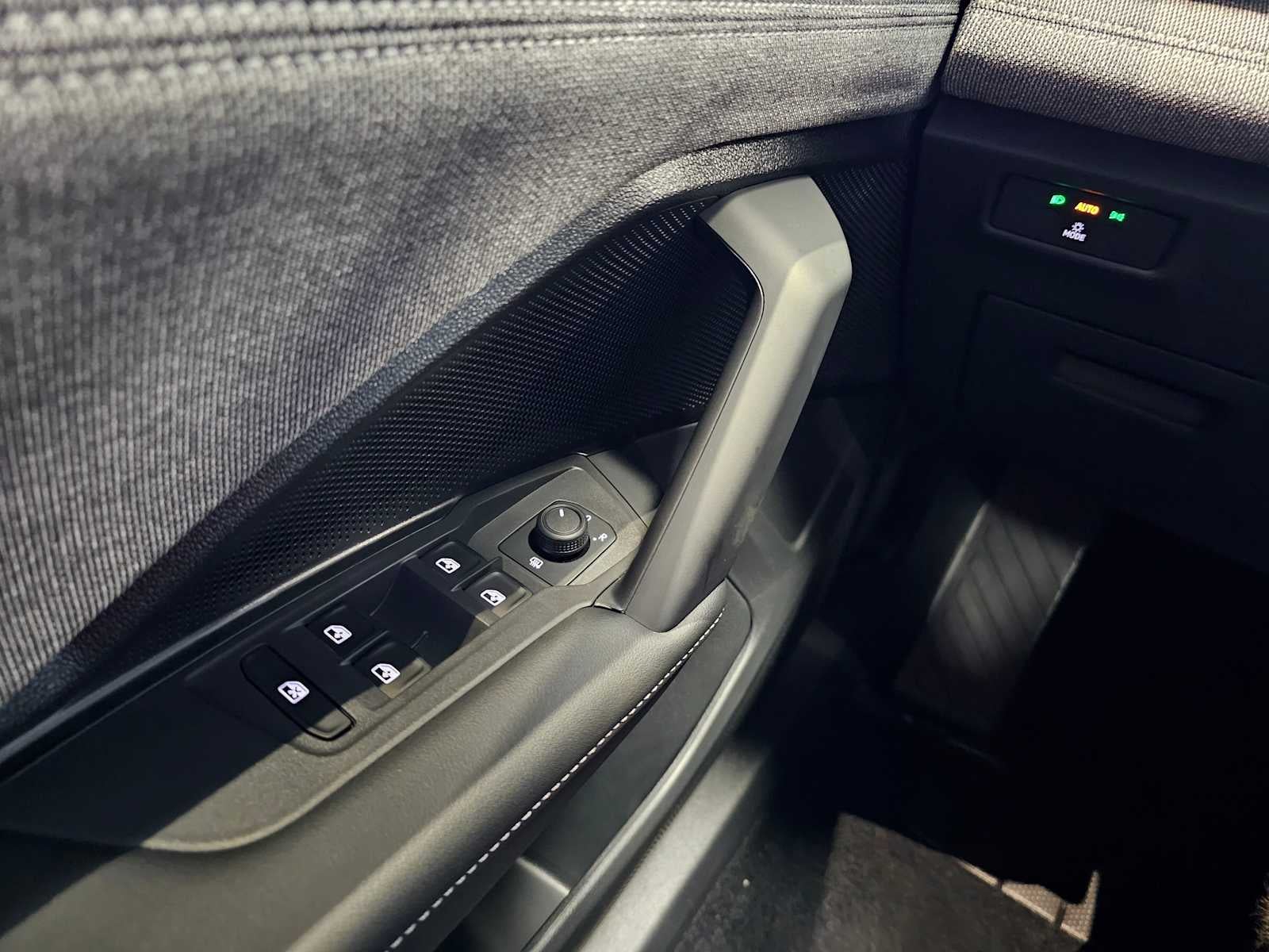 2025 Volkswagen Tiguan 2.0T S 4MOTION