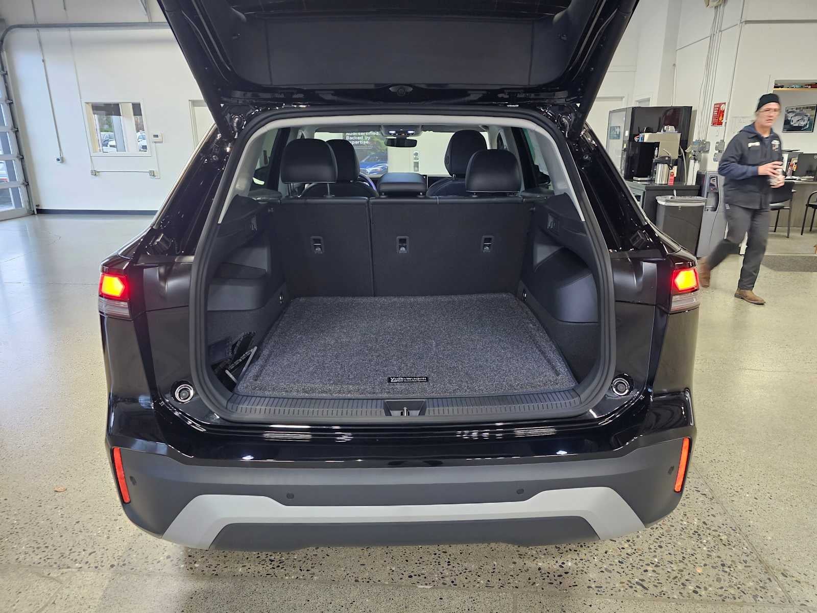 2026 Volkswagen Tiguan 2.0T SE 4MOTION