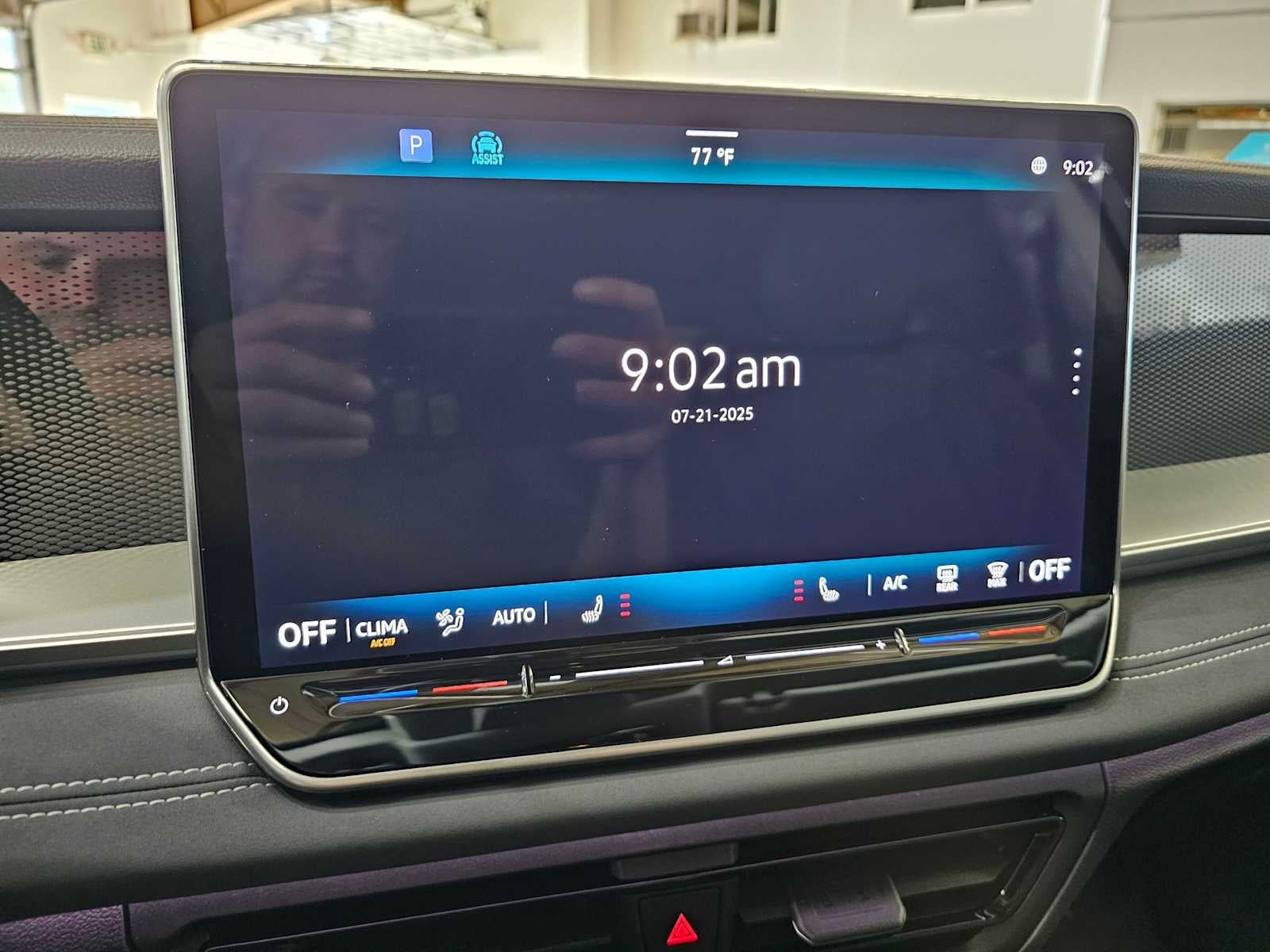 2025 Volkswagen Tiguan 2.0T SE FWD