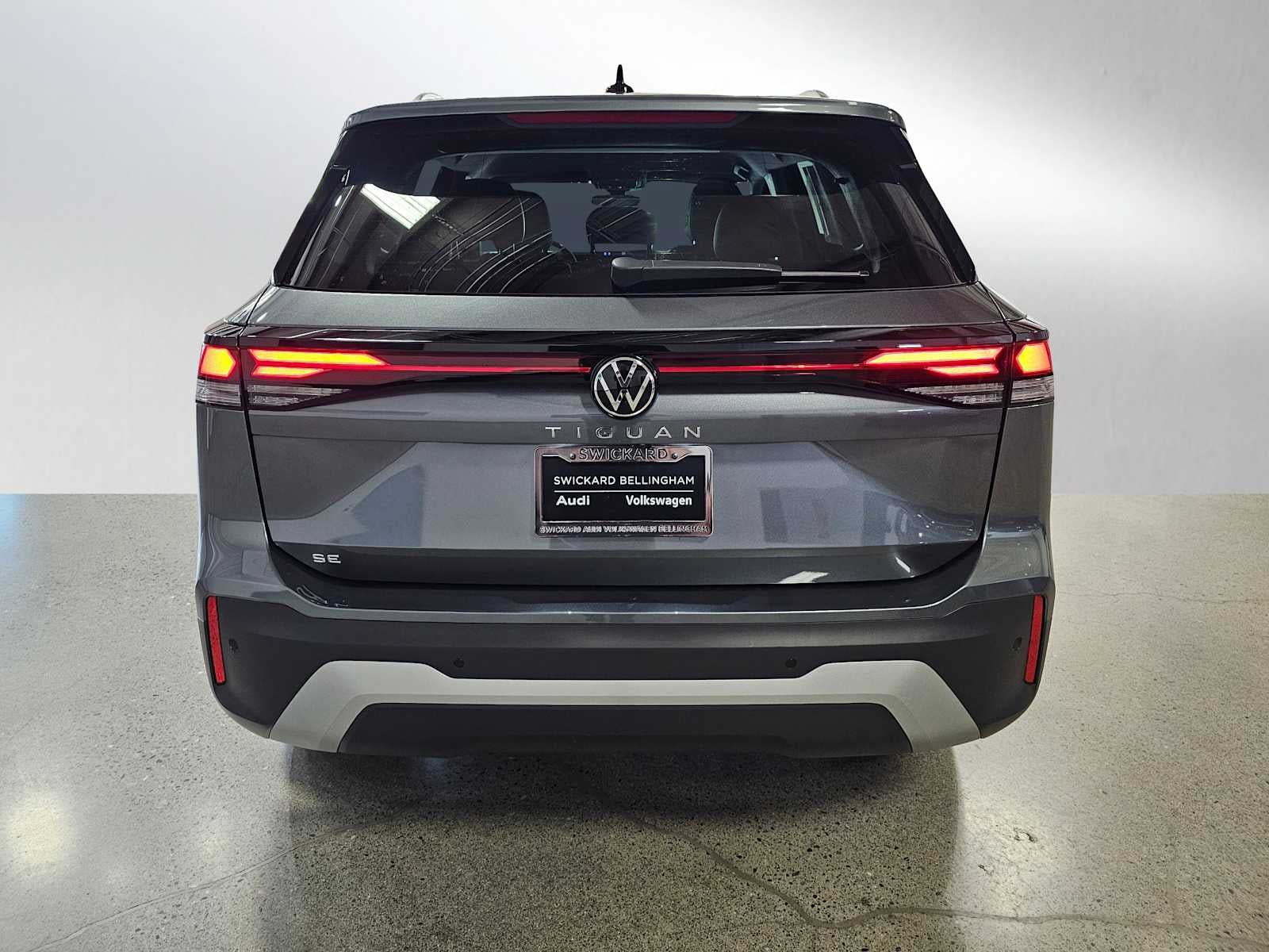 2025 Volkswagen Tiguan 2.0T SE FWD