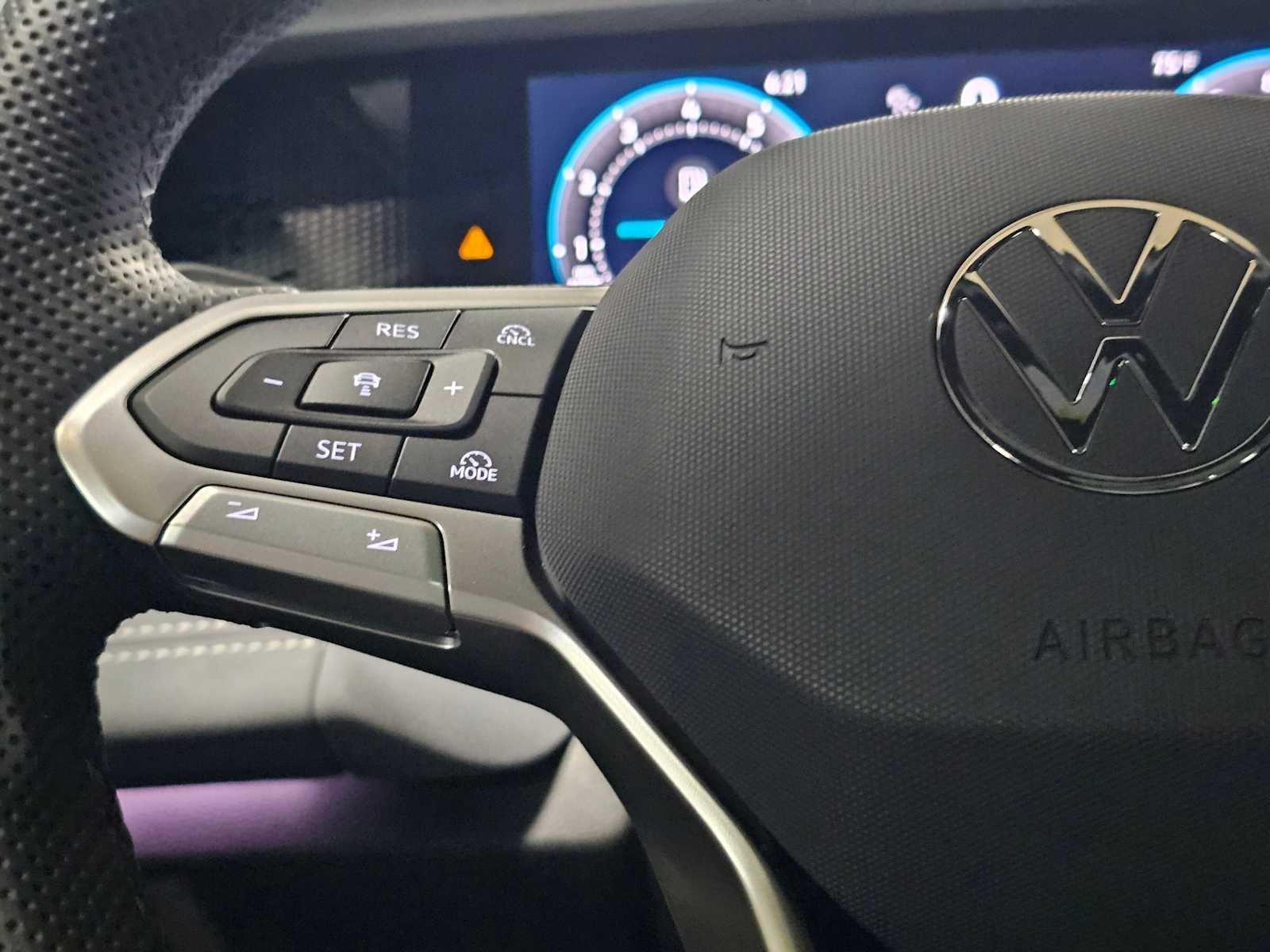 2026 Volkswagen Tiguan 2.0T SE R-Line Black 4MOTION