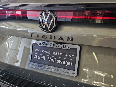 2026 Volkswagen Tiguan SE R-Line Black